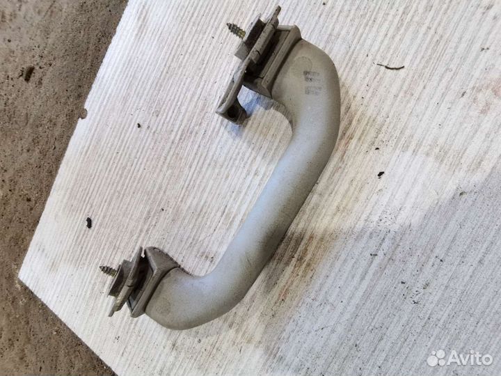 Ручка потолка volkswagen golf 3