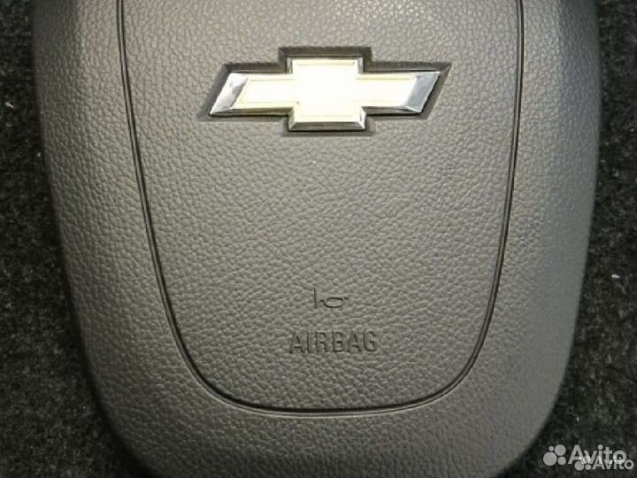 Крышка, подушка в руль Шевроле Круз