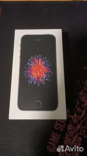 iPhone SE, 32 ГБ