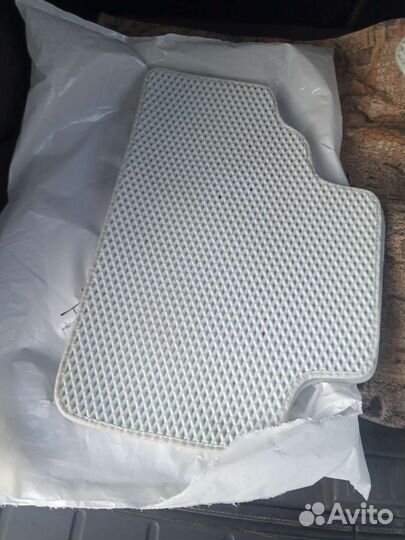 Ева коврики на форд эскейп1