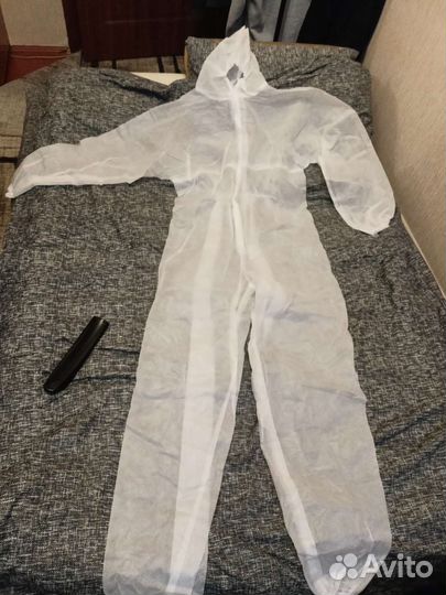 Защитный костюм