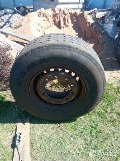 Колесо в сборе на полуприцеп