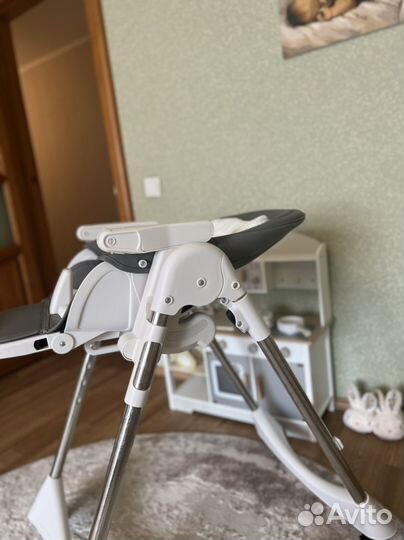 Стульчик для кормления tommy