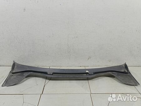 Водосток лобового стекла (жабо)