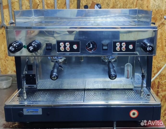 Кофемашина для кофейни mce start