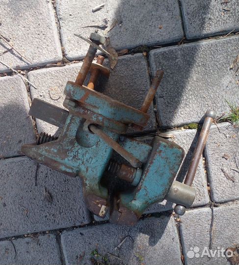 Тиски слесарные бу