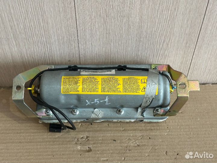 Подушка безопасности в торпедо BMW X5 E53