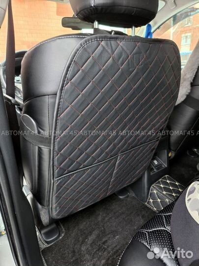 Защита спинки сиденья из экокожи черная с карманом