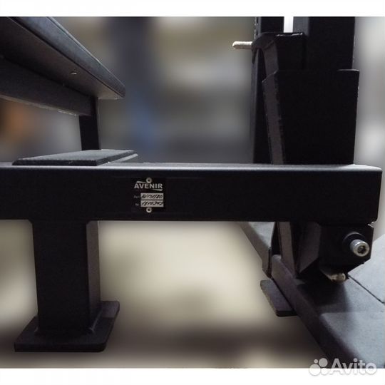 Стойка для пауэрлифтинга с жимовой скамьей AV131/8