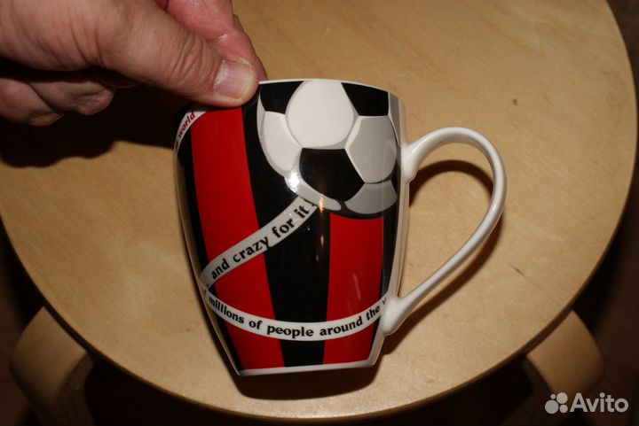 Кружка-сувенир чемпионата мира по футболу