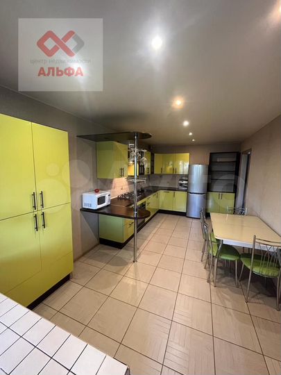 Дом 181,3 м² на участке 14 сот.