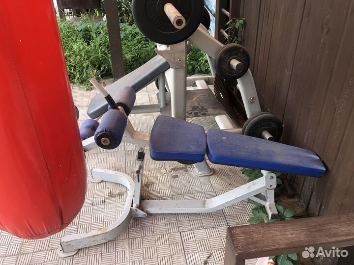 Скамья для жима со стойками и штангой бу
