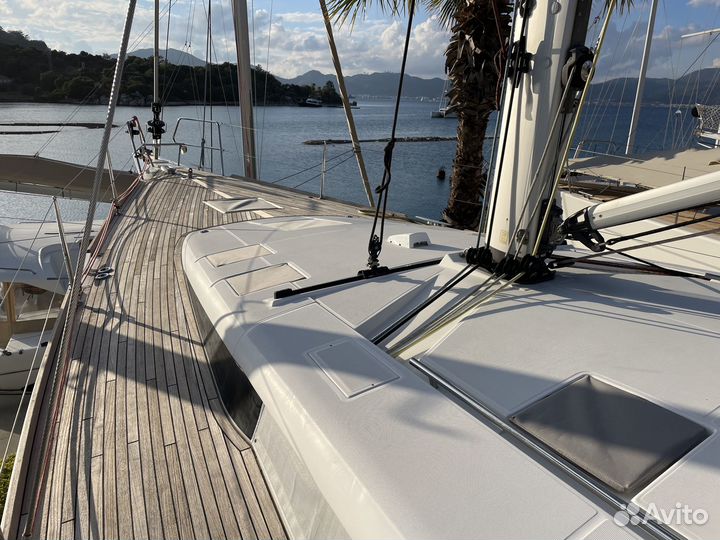 Парусная яхта Beneteau Sense 51 2018