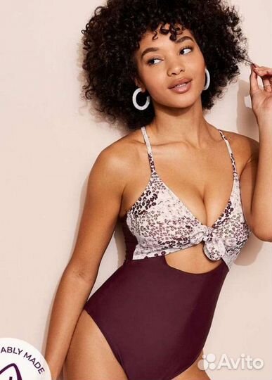 Купальник слитный новый США