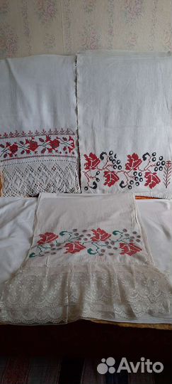 Рушники с кружевом,простыни с подзором