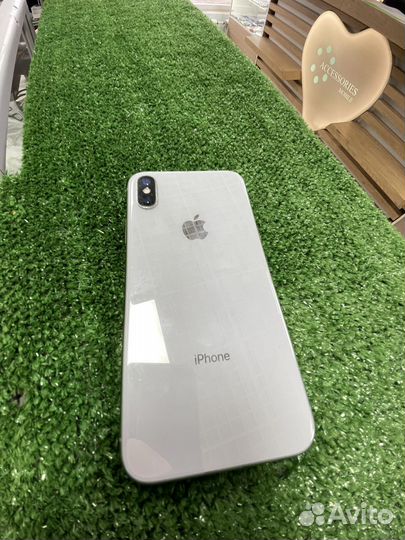iPhone X, 64 ГБ