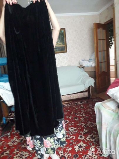 Отрез чёрного панбархата продам