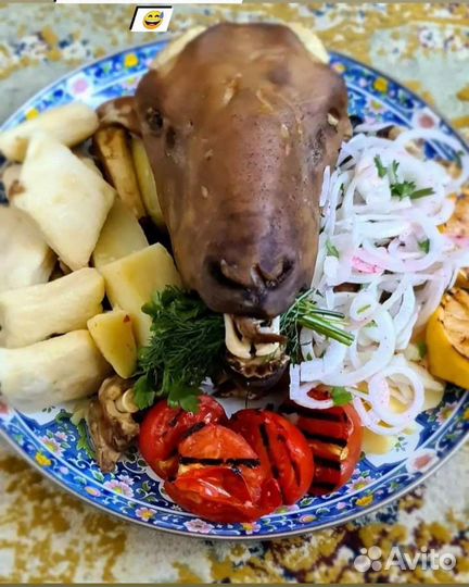 Вареная баранья голова