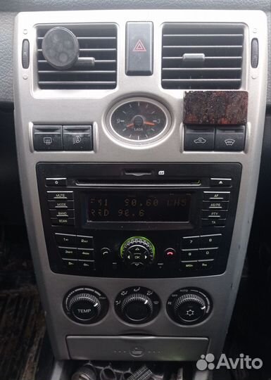 Центральная консоль priora 1