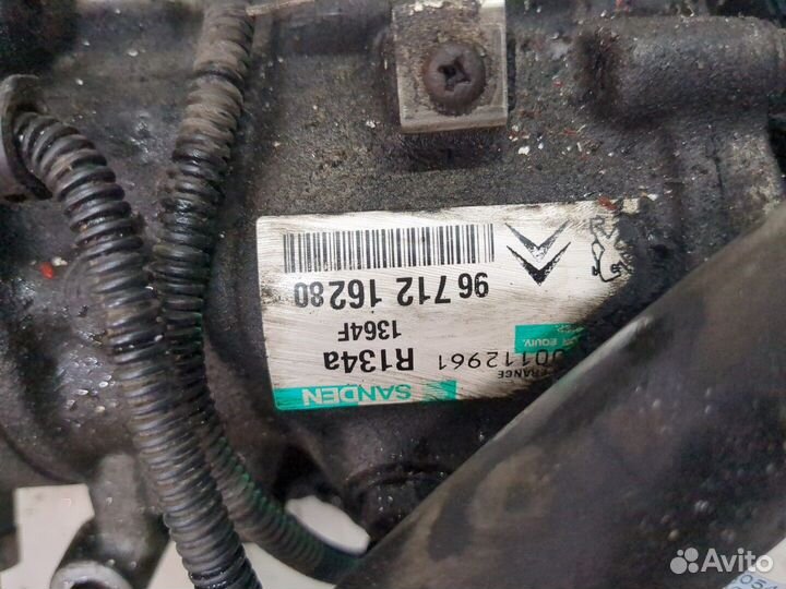 Компрессор кондиционера Peugeot 207