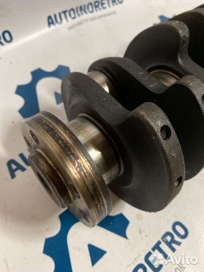 Коленвал Volkswagen Golf 3 1.4 ABD 030105101D