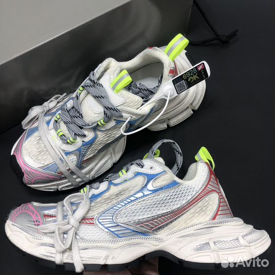 Balenciaga 3XL Sneaker Worn-Out - White Blue Red