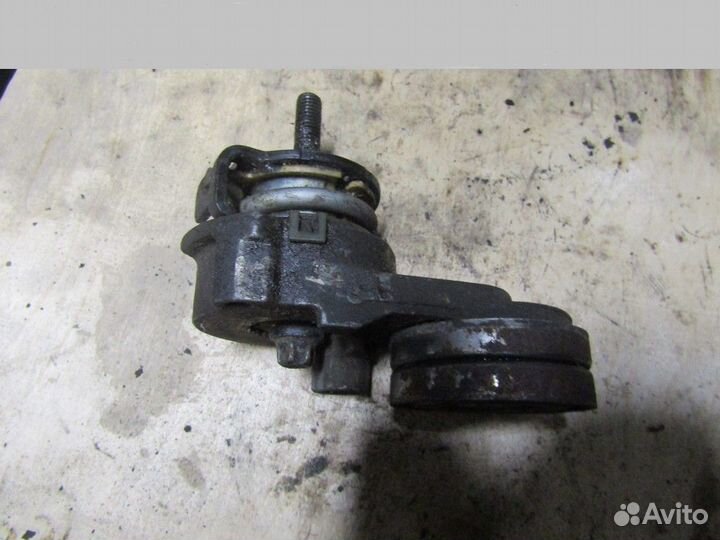 Ролик-натяжитель ручейкового ремня Astra H / Famil