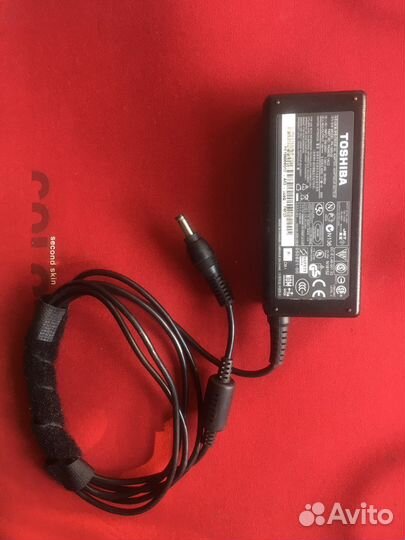 Блок питания для ноутбука 15 или 19 вольт