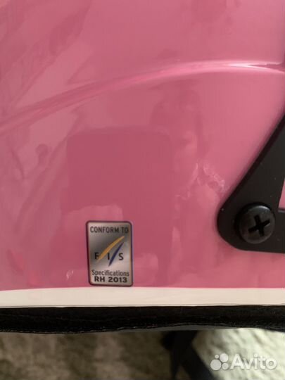 Горнолыжный шлем слаломный