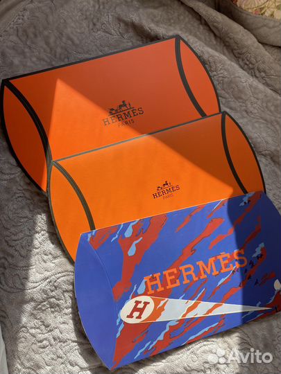 Пакеты брендовые, коробки для платков