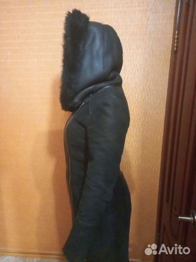 Дубленка натуральная женская с капюшоном