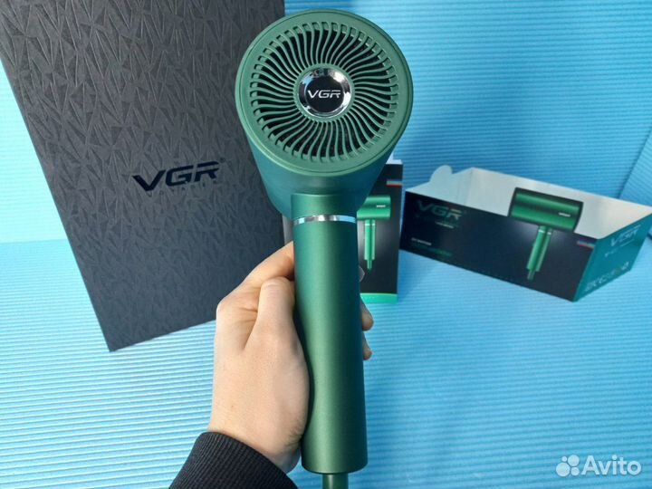 Фен для волос в подарочной упаковке VGR V-431