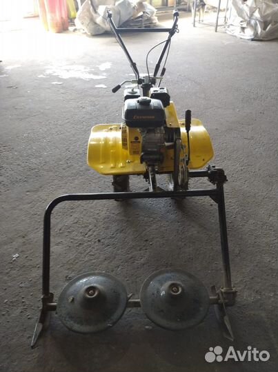 Мотоблок с косилкой