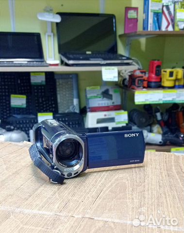 Видеокамера Sony DCR-SX44E