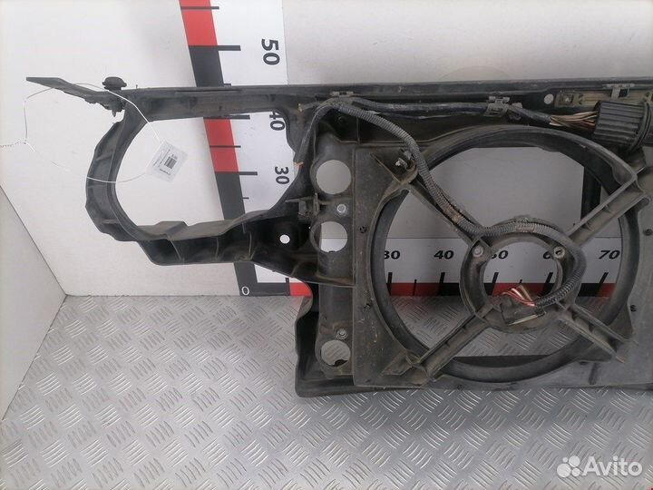 Панель передняя (телевизор) для Volkswagen Golf 3