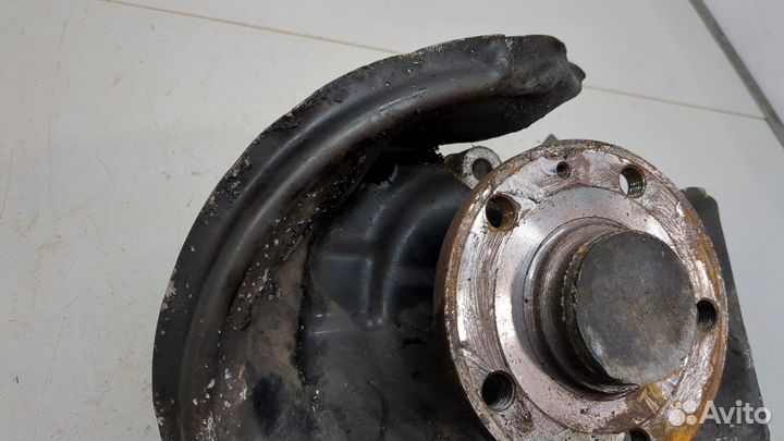 Ступица (кулак, цапфа) правая задняя Volkswagen Passat CC