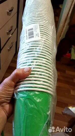 Стаканы одноразовые для кофе, крышки