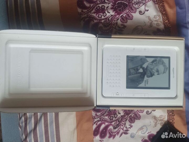 Электронная книга Kindle 2