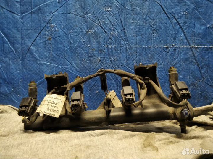 Топливная рампа Citroen С4 TU5JP4 2013