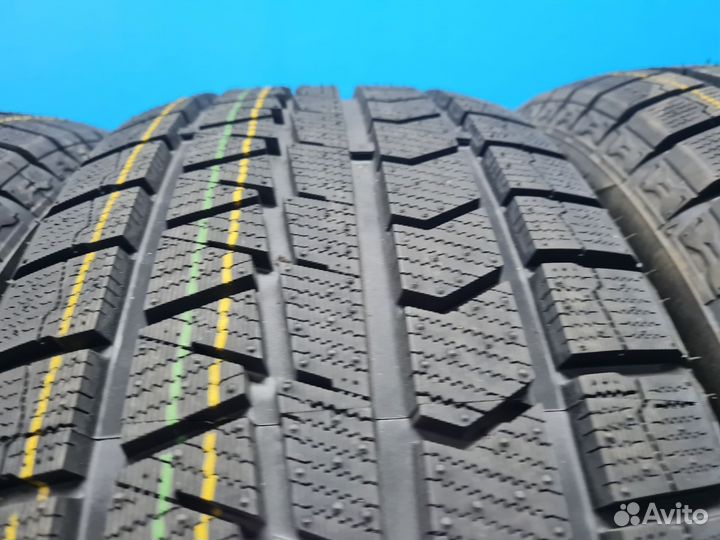 Sunfull Mont-Pro WP882 235/55 R19 105H