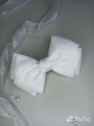 Белый бант для волос