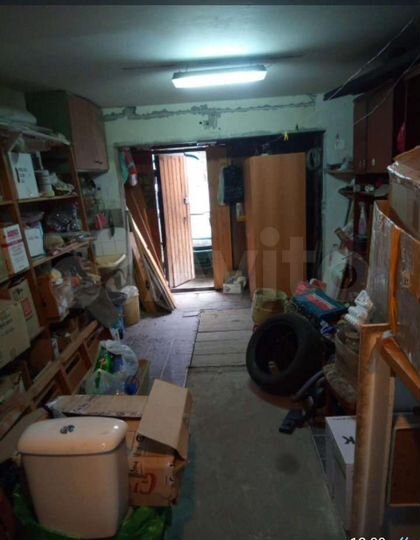 Гараж, > 30 м²