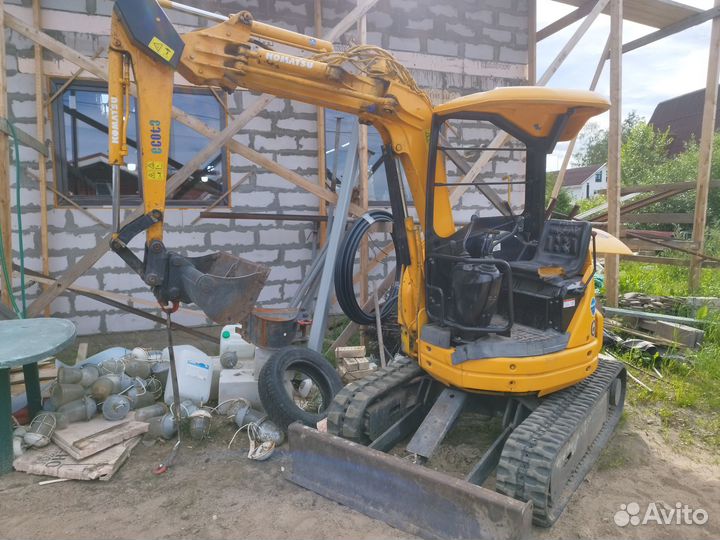 Мини-экскаватор Komatsu PC12UU, 2001