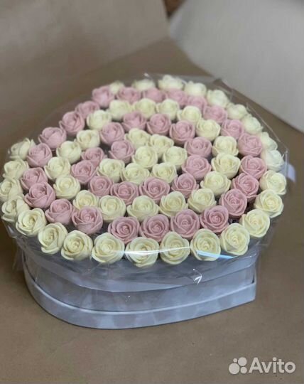 Сладкий подарок девушке