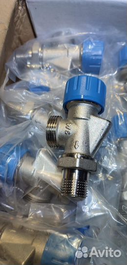 Клапан термостатический осевой MVI 1/2