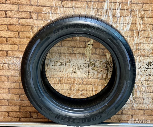Goodyear EfficientGrip Performance 205/55 R16