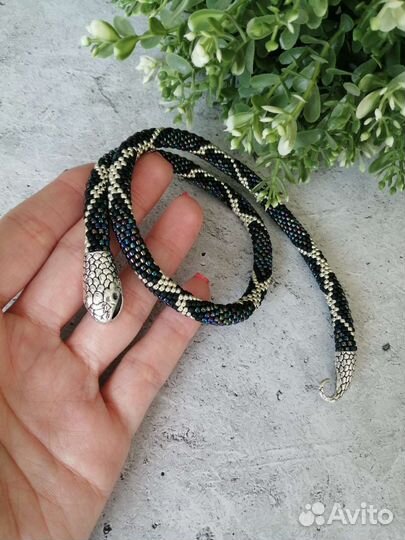 Жгут-колье Змея из бисера