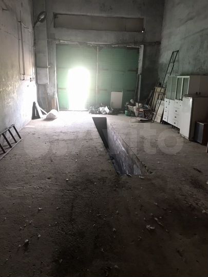 Гараж, > 30 м²