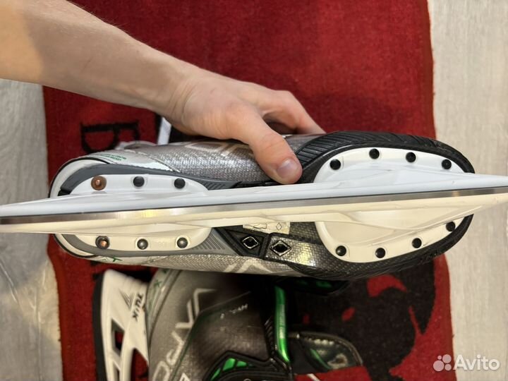 Коньки bauer hyperlite 9.5 pro stock