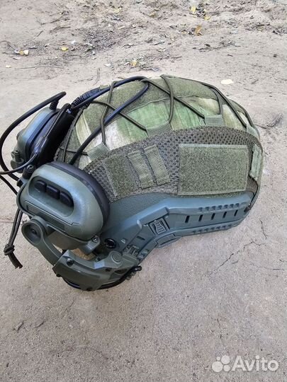 Военный шлем тактический